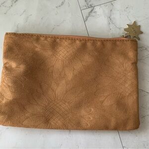 🔥new IPSY cosmetic case/  bag